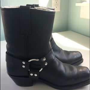 Excellent preowned Black Frye 8R Harness Boots